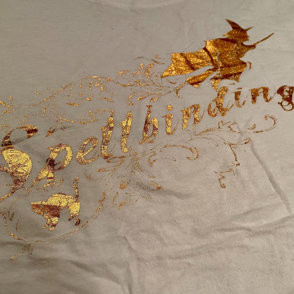 Old navy Spellbinding Halloween T-shirt orange foil letters sizE LARGE
